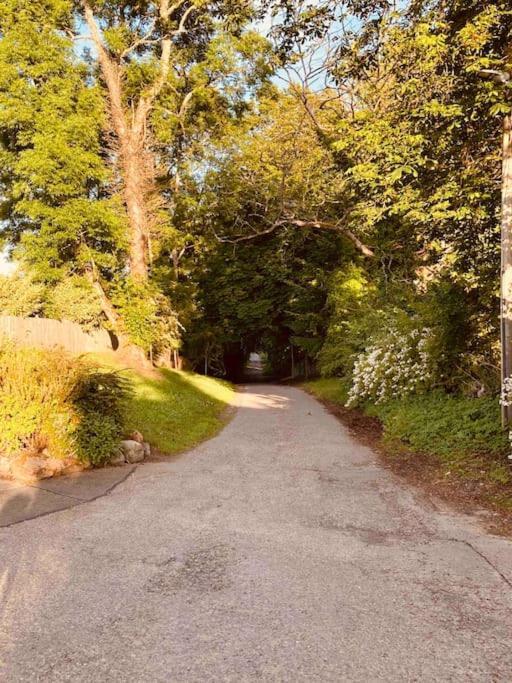 'Wardlaw View' Luxury Studio Apartment With Stunning View Kirkhill エクステリア 写真
