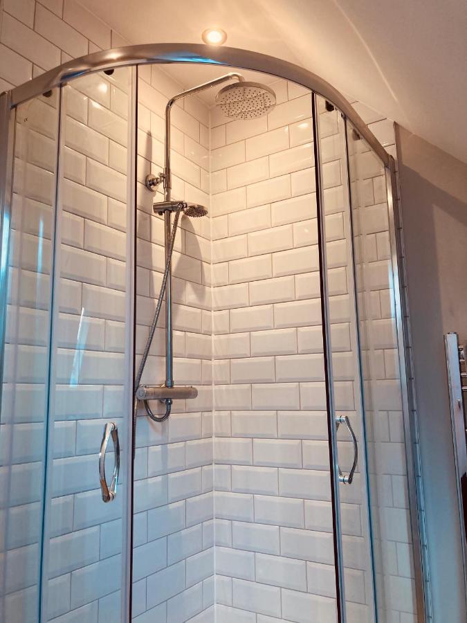 'Wardlaw View' Luxury Studio Apartment With Stunning View Kirkhill エクステリア 写真