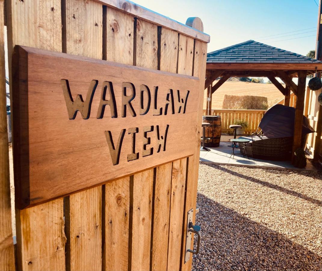 'Wardlaw View' Luxury Studio Apartment With Stunning View Kirkhill エクステリア 写真